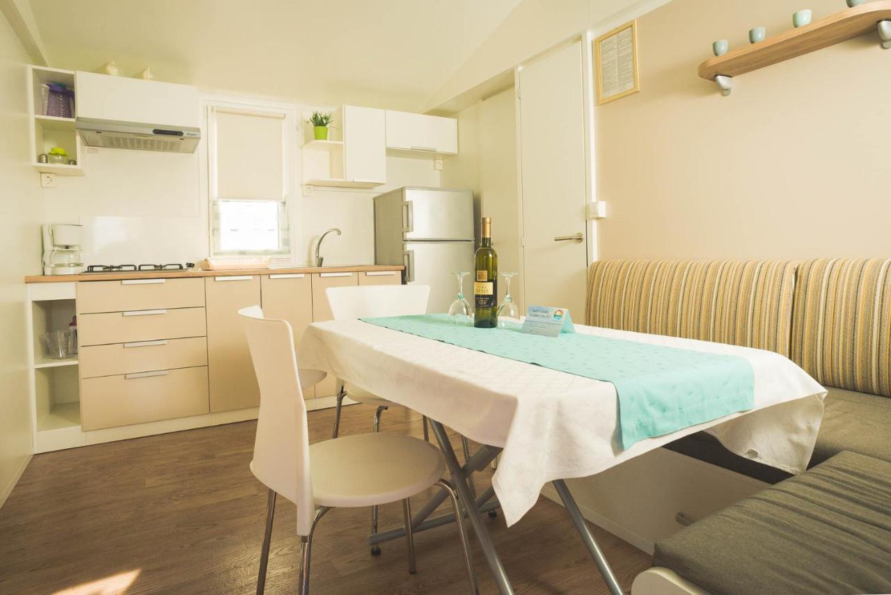 Mobile Homes Murter يزيرا المظهر الخارجي الصورة